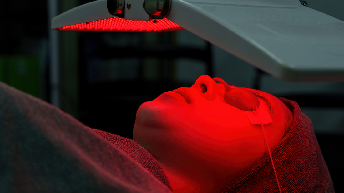 Red Light Therapy for Melanin-Rich Skin: A Comprehensive Guide